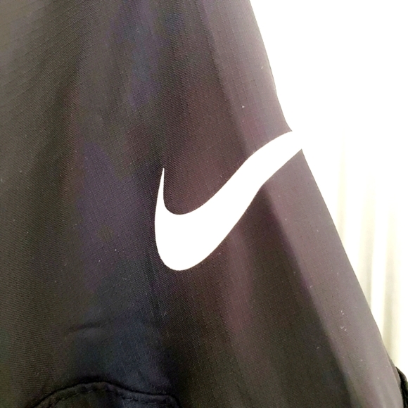 NWT NIKE Lightweight Dri Fit Training Jacket - Picture 2 of 7